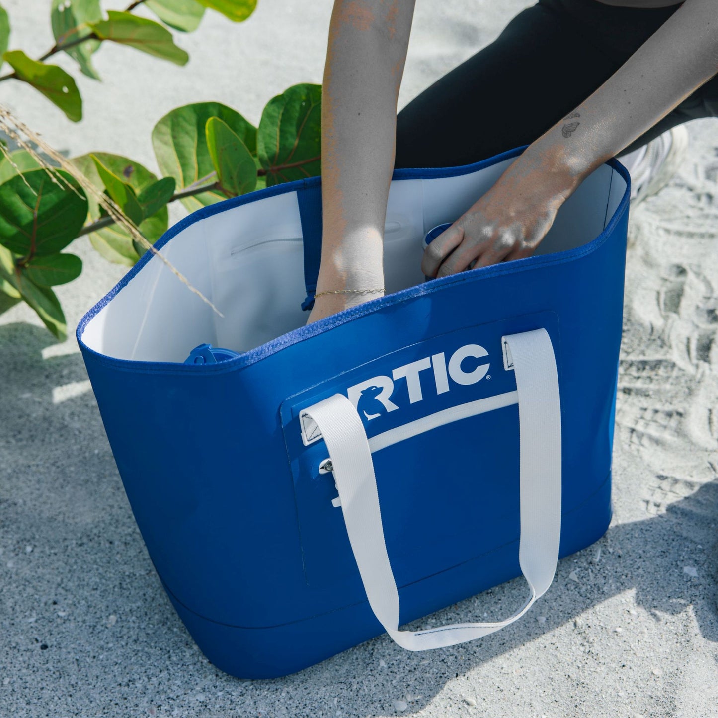 Ultra-Tough Tote image 10